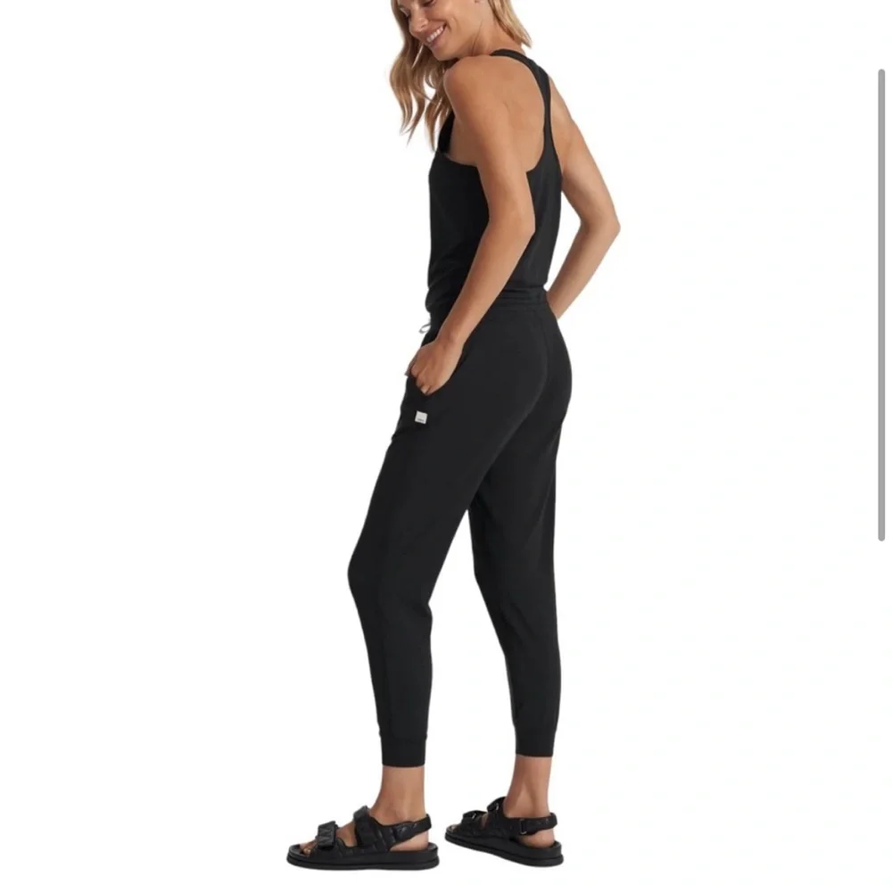 NWT Vuori lux jumpsuit Size M_3